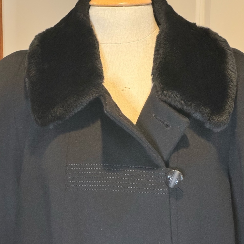 Alorna Black Wool Coat with Fur Collar Midi Lenghth, long - Picture 4 of 16